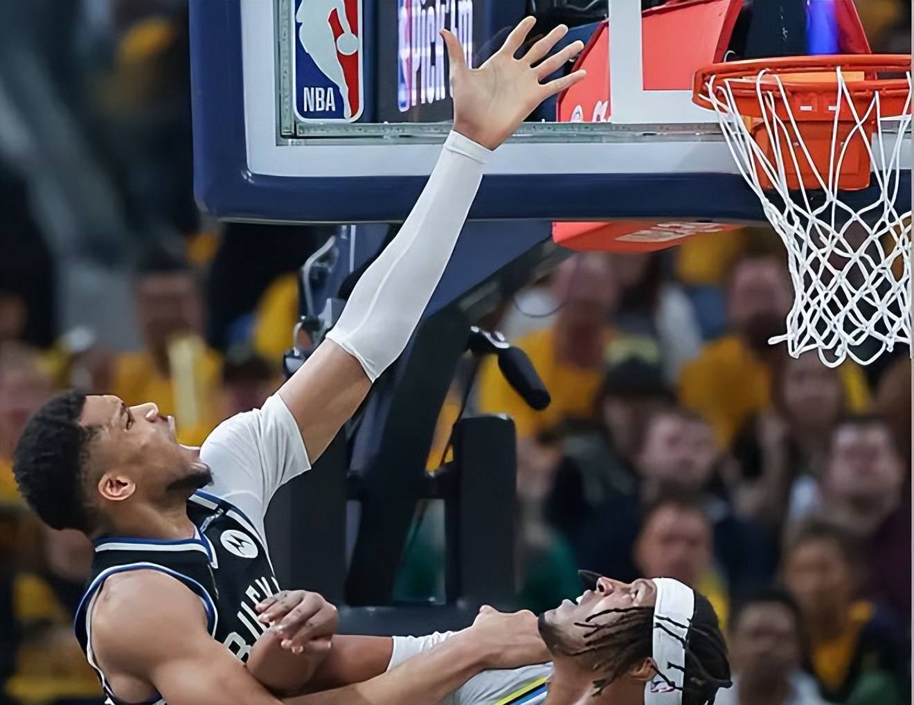 今晚突围战来临,密尔沃基雄鹿围绕CBA季后赛强势反弹,目标明确,赛季目标并未改变(密尔沃基雄鹿队最新消息) 今晚突围战来临,密尔沃基雄鹿围绕CBA季后赛强势反弹,目标明确,赛季目标并未改变(密尔沃基雄鹿队最新消息)