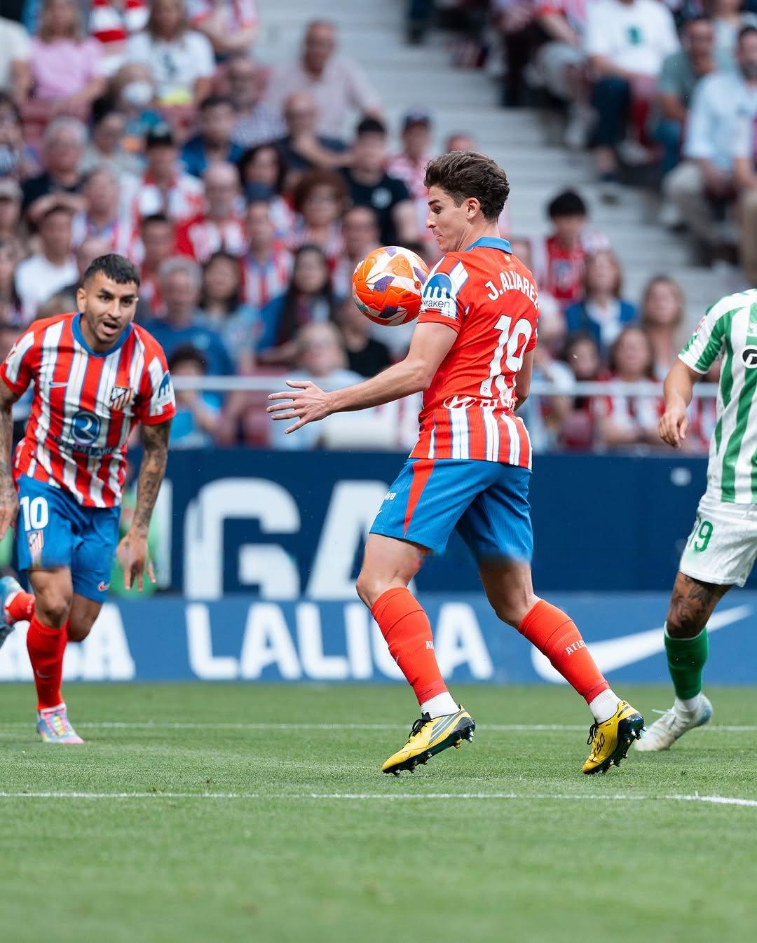 今晚那不勒斯备战西甲，遗憾出局细节曝光，信心回归，阵容厚度经受考验的简单介绍